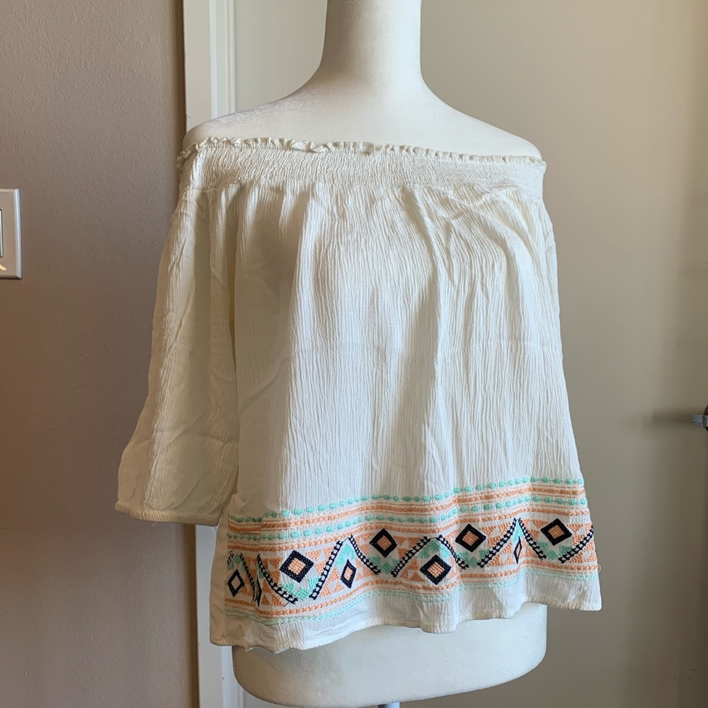 Skies are Blue M Off-Shoulder White Top with Embroidered Trim